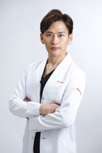 hiroyuki-miyasako-after-plastic-surgery